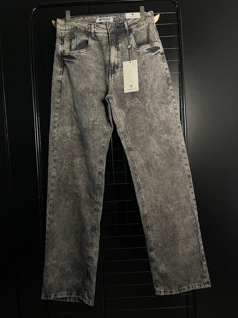 CALÇA JEANS CORTE RETO PRESENCE - ESTONADA