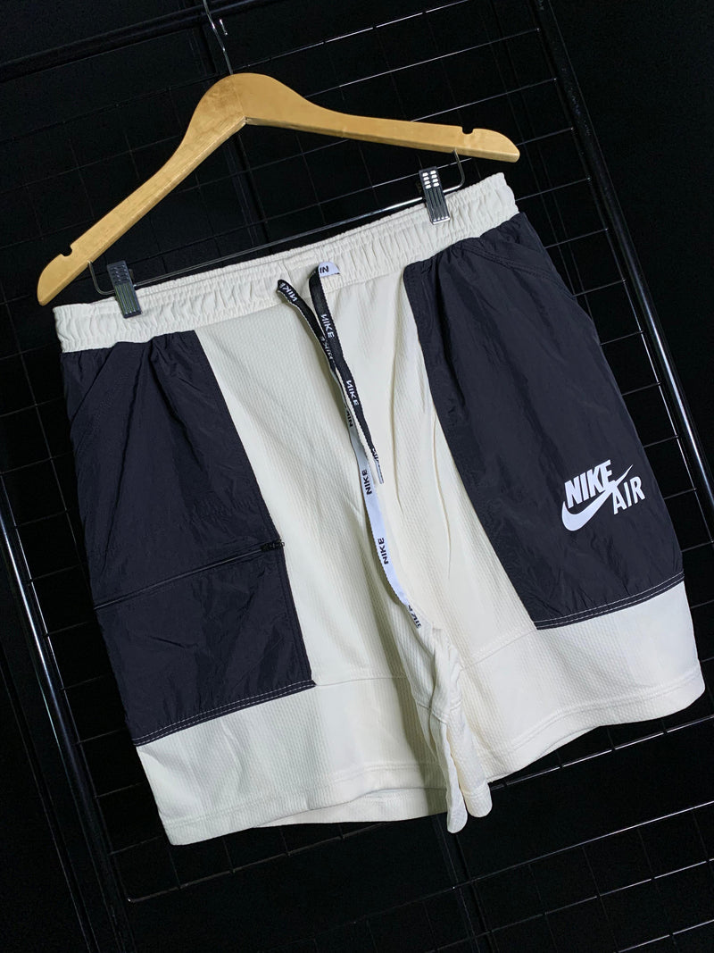 Bermuda Nike Sportwear Air - Off-White/Preto