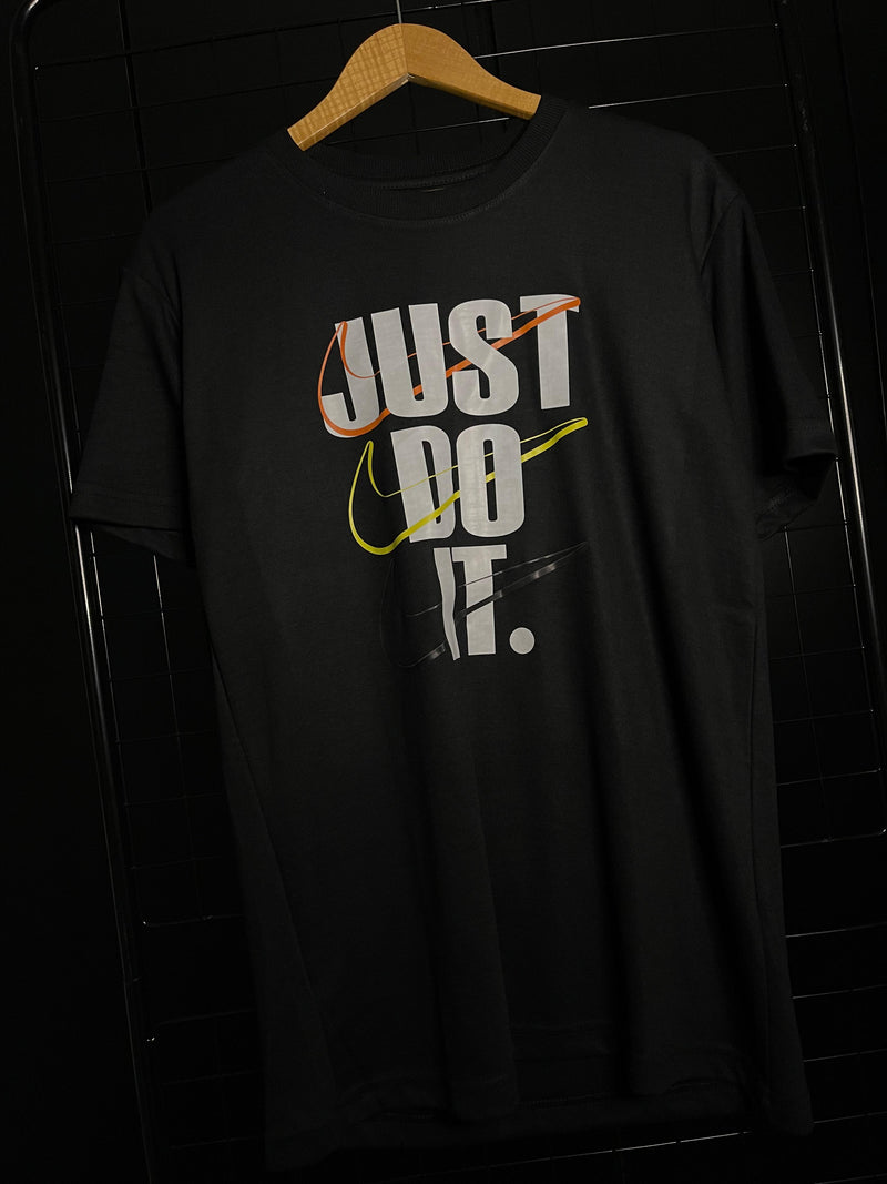 CAMISETA NIKE 'JUST DO IT' IMPORTADA - PRETO