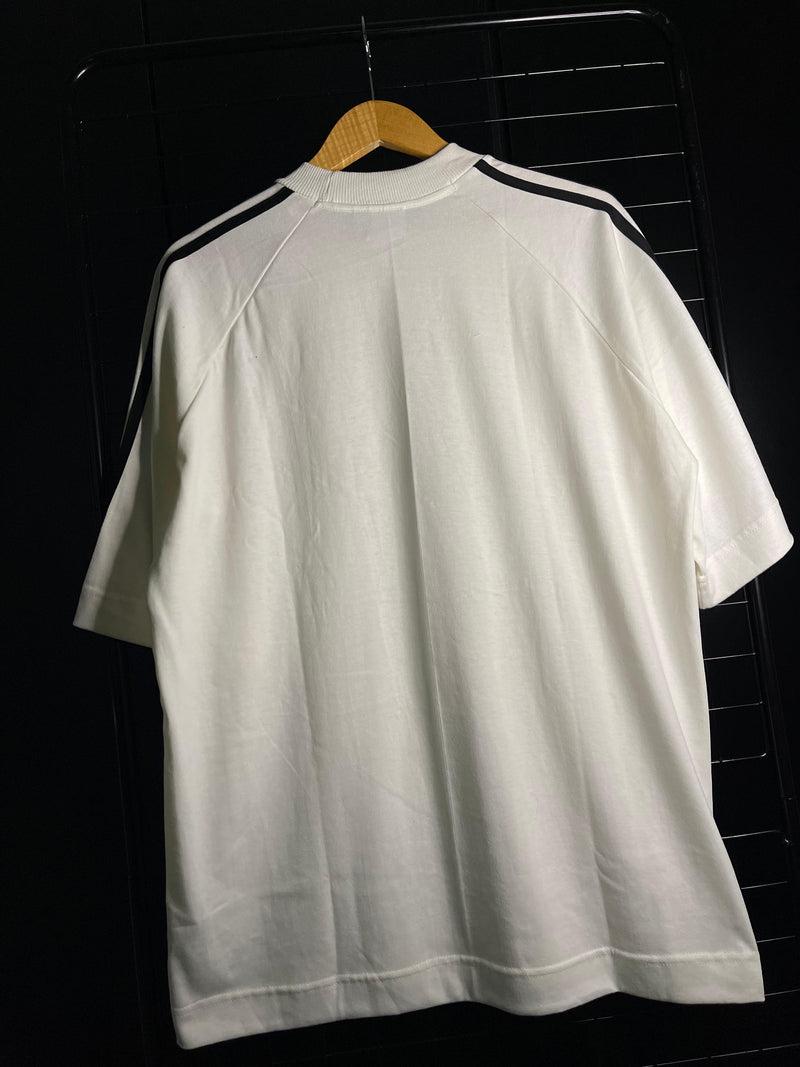 CAMISA OVERSIZED ADIDAS 3 LISTRAS - BRANCO