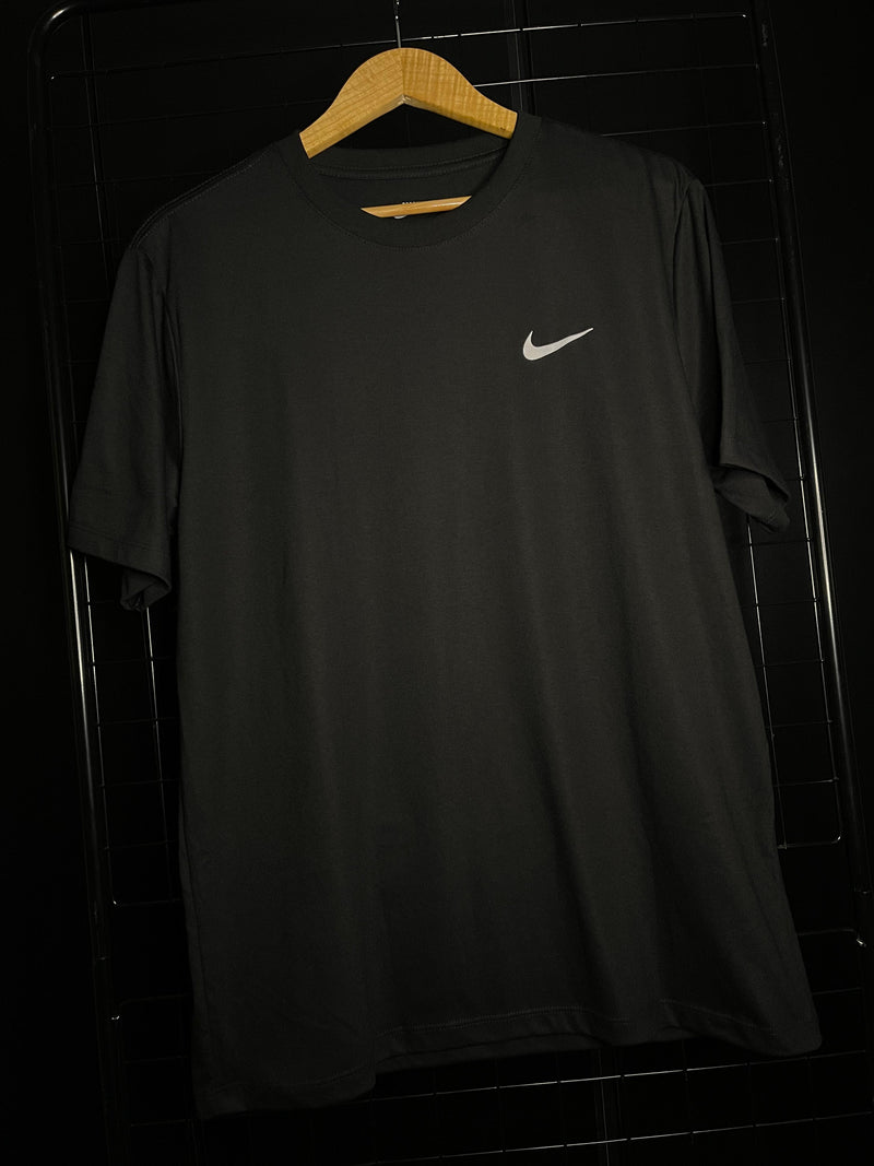 CAMISETA NIKE X 'STUSSY' ESPECIAL - PRETO