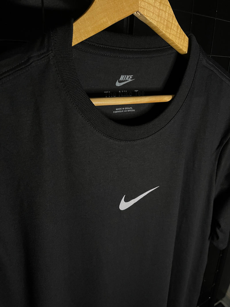 CAMISETA NIKE X 'FEAR OF GOD' ESPECIAL - PRETO