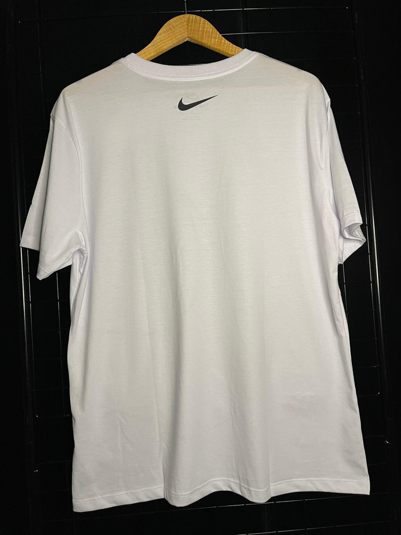 CAMISETA NIKE 'BIG SWOOSH' ESPECIAL - BRANCO