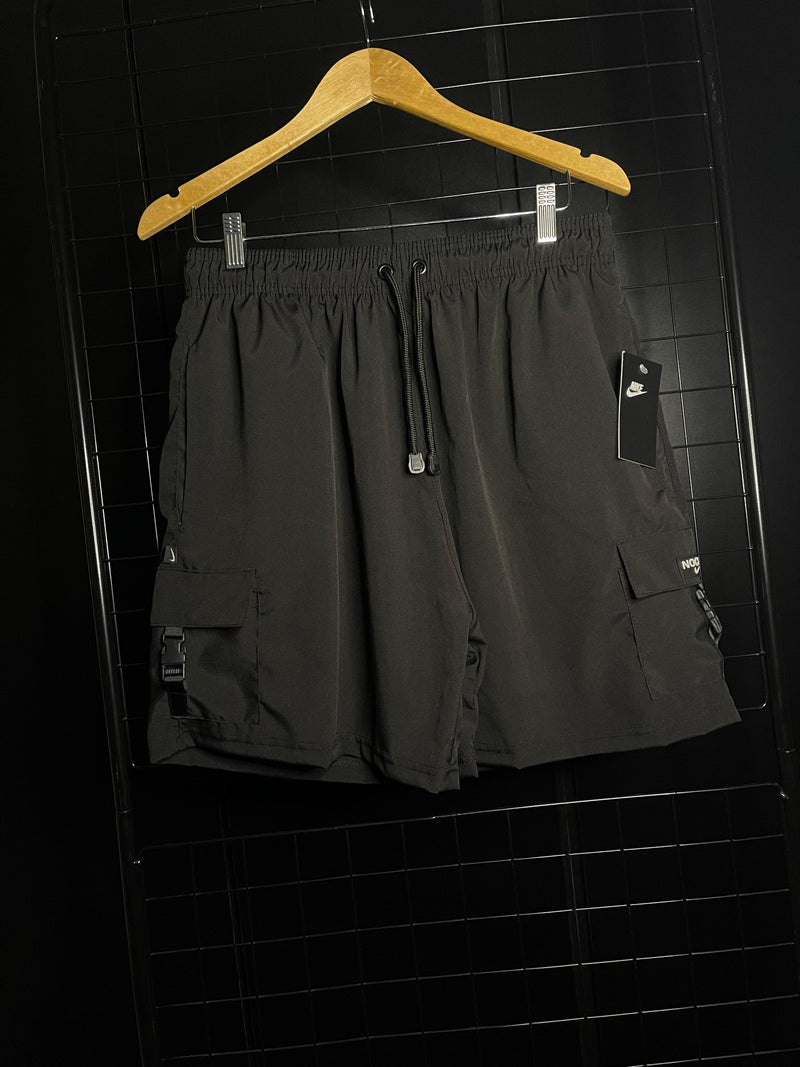 SHORTS CARGO NIKE X 'NOCTA' - PRETO