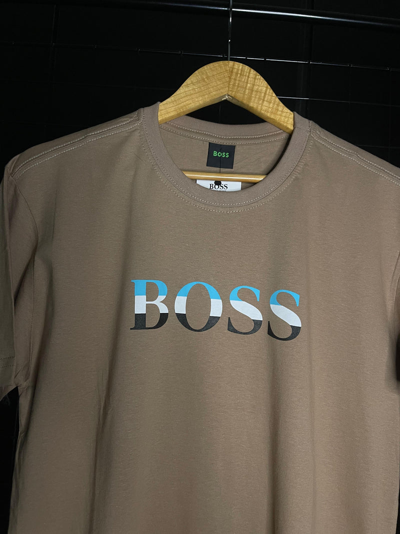 CAMISETA BOSS '3 COLOURS LOGO' - BEGE