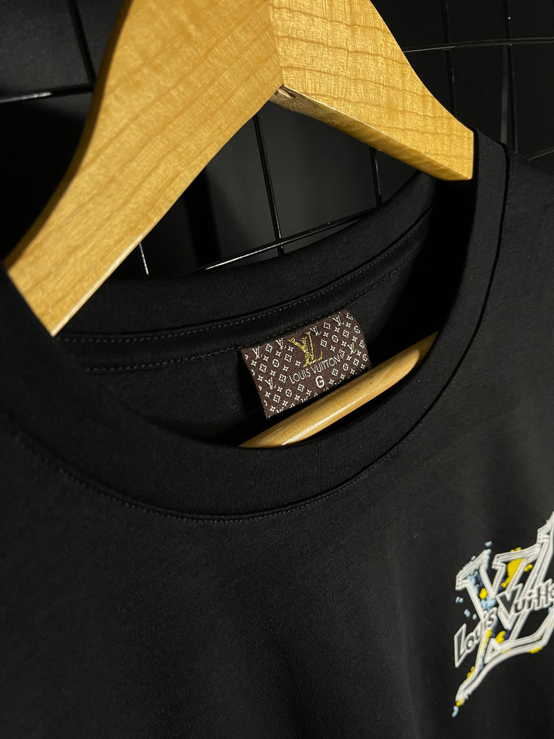 CAMISETA LOUIS VUITTON 'GRAFFIT WORLD' - PRETO