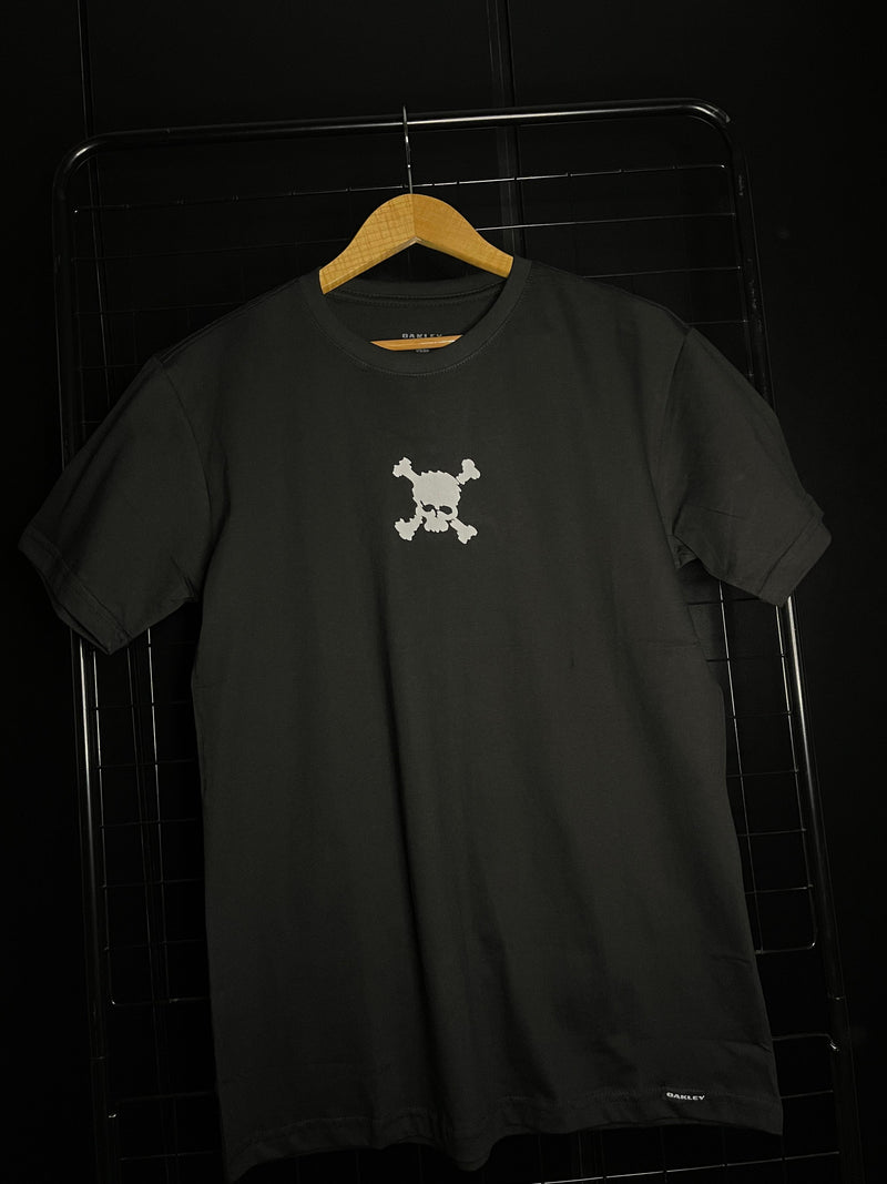 CAMISETA OAKLEY 'SKULL' - PRETO