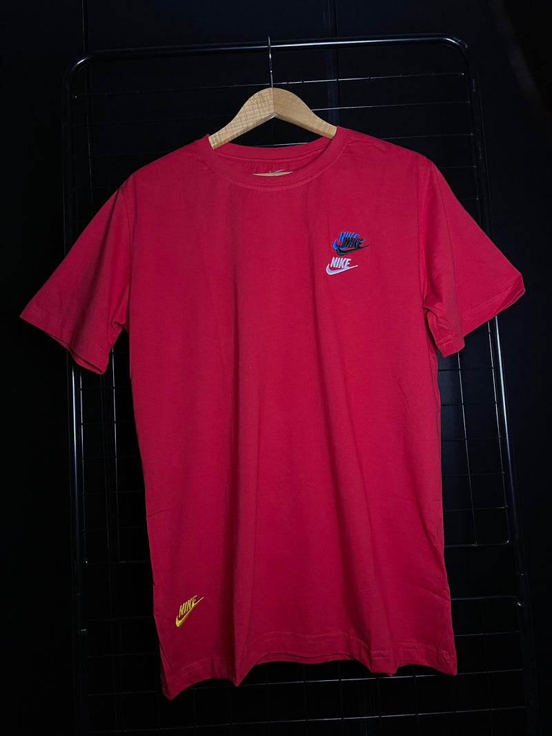 CAMISETA NIKE 'NSW' - VERMELHO