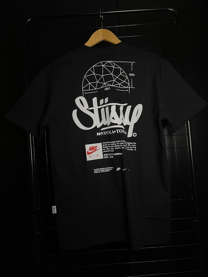 CAMISETA NIKE AIR X STUSSY - PRETO