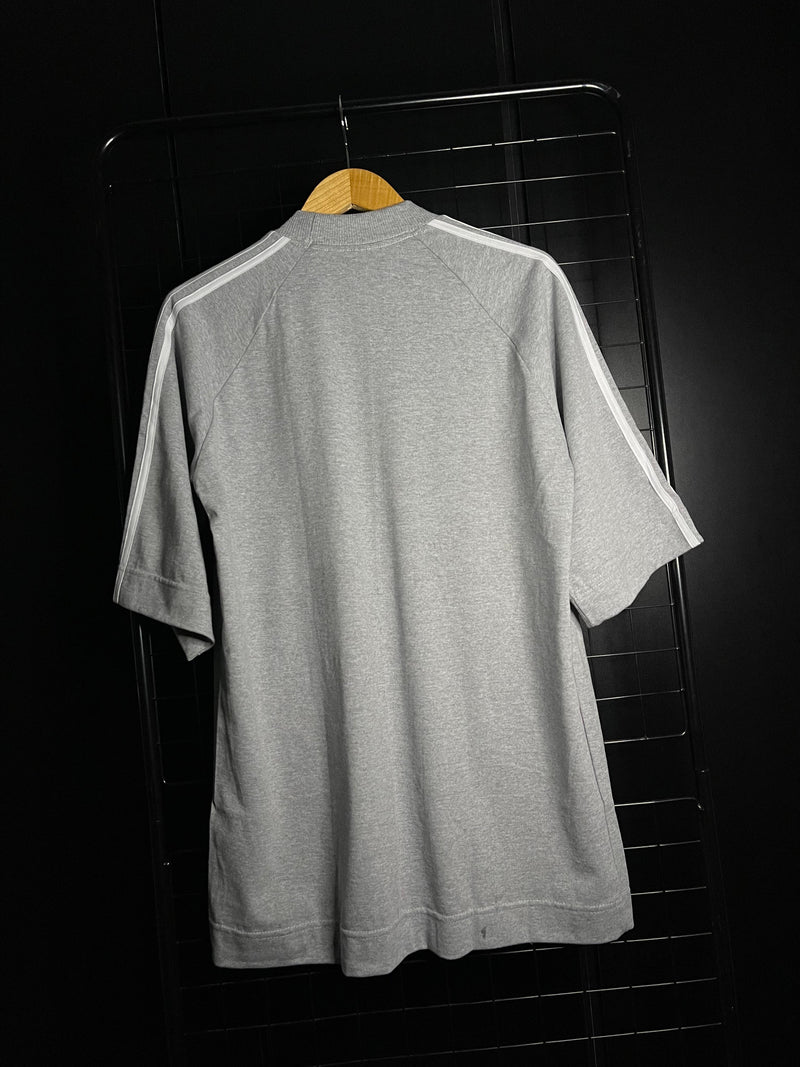 CAMISETA OVERSIZED ADIDAS - CINZA