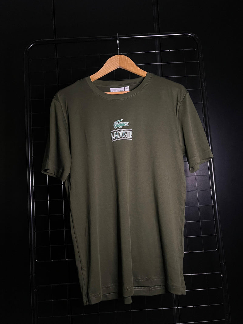 CAMISA LACOSTE LGGO CENTRAL - VERDE-MILITAR