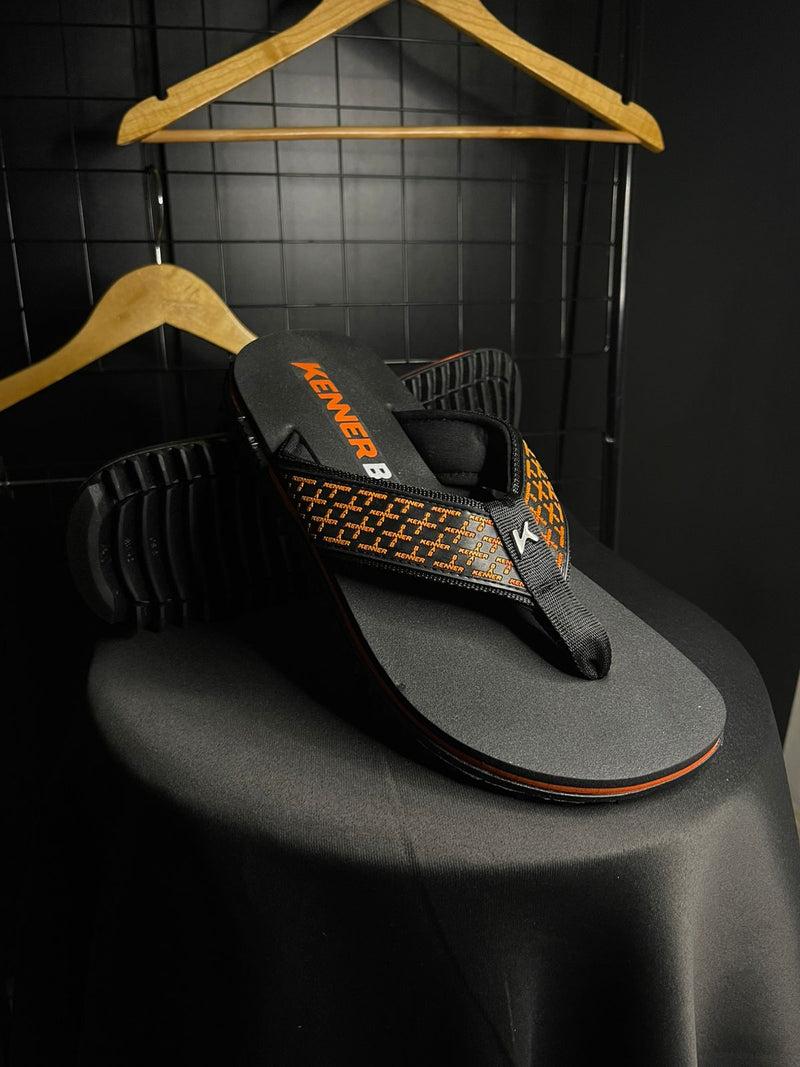 CHINELO KENNER X BAW COLAB - PRETO/LARANJA