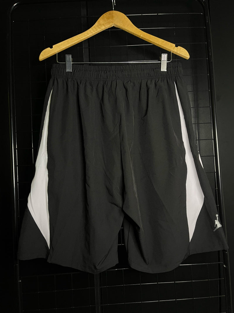 BERMUDA JORDAN RECORTE - PRETO (PLUS SIZE)