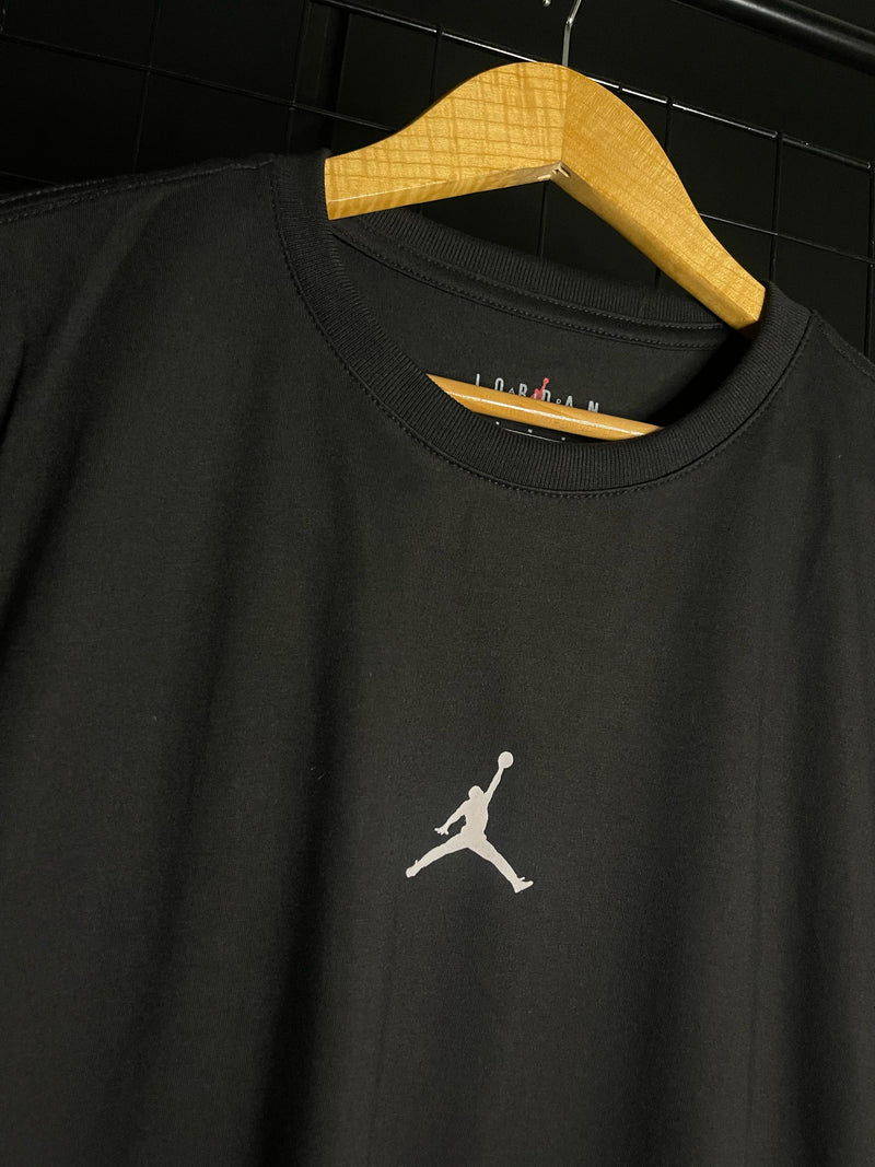 CAMISETA 'ESPECIAL' JORDAN BASIC - PRETO