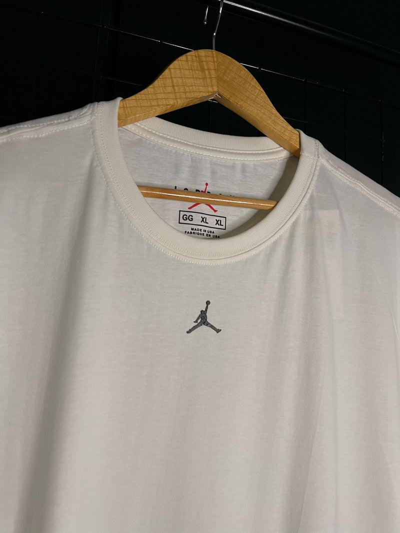 CAMISETA JORDAN BASIC - OFFWHITE