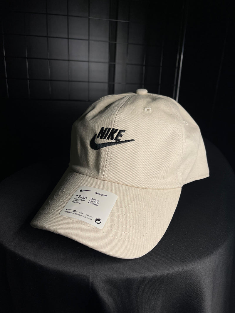 BONÉ NIKE HERITAGE 86 - OFF-WHITE