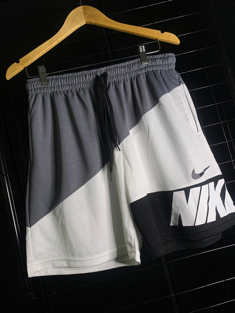 Shorts Nike - Cinza/Branco