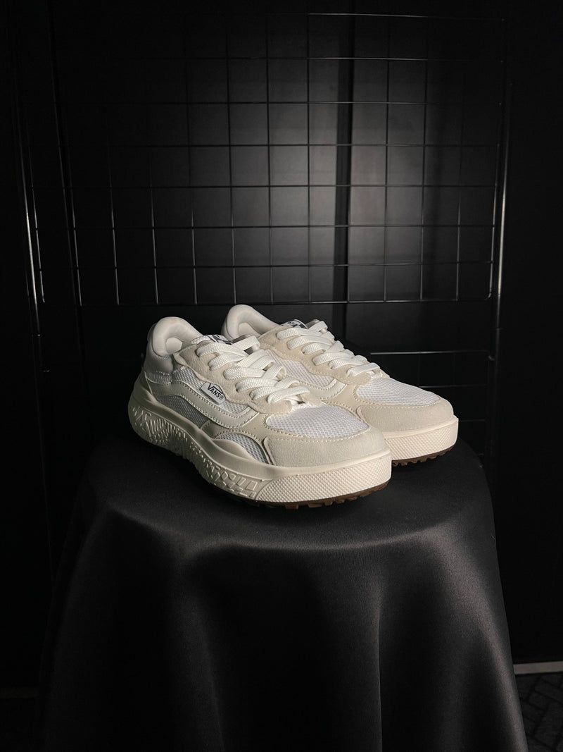 TÊNIS VANS ULTRARANGE NEO - OFF-WHITE